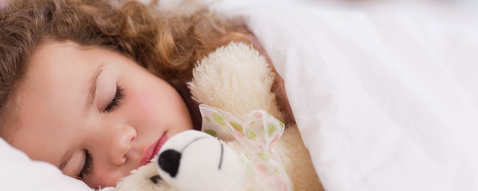 Feste Schlafrituale helfen Kleinkindern einzuschlafen